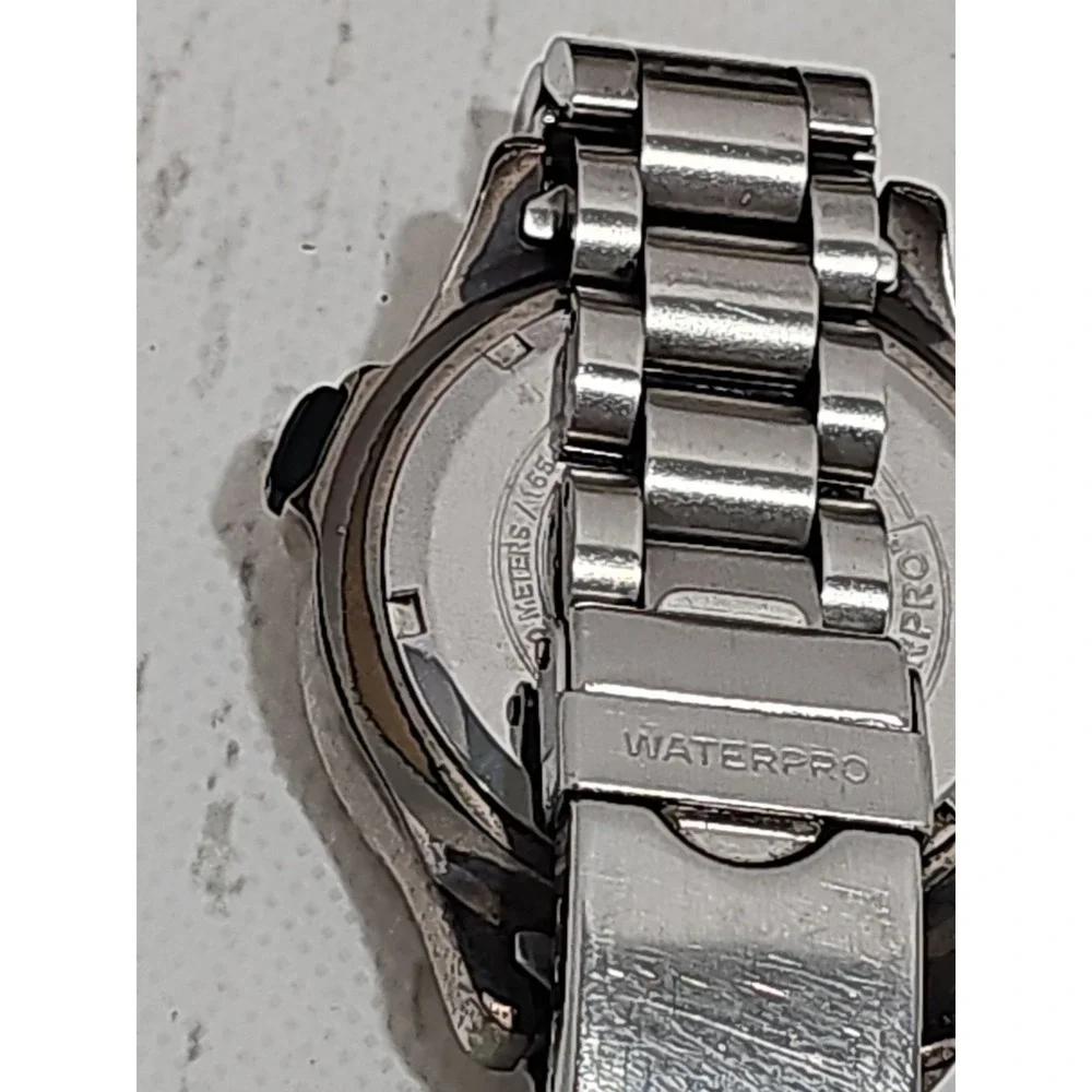 GUESS Waterpro Indiglo 8 Lap Quartz Digital Men's Watch Sz 6 1/2